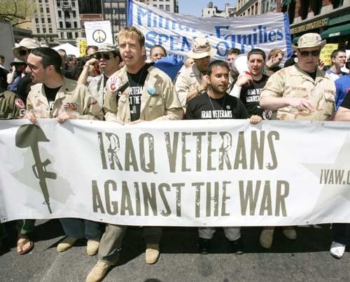 Thanking Iraq War Veterans For Their Service