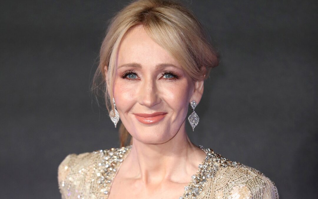 ‘#arrestme’: JK Rowling Dares Scotland to Enforce Anti-Free Speech Law